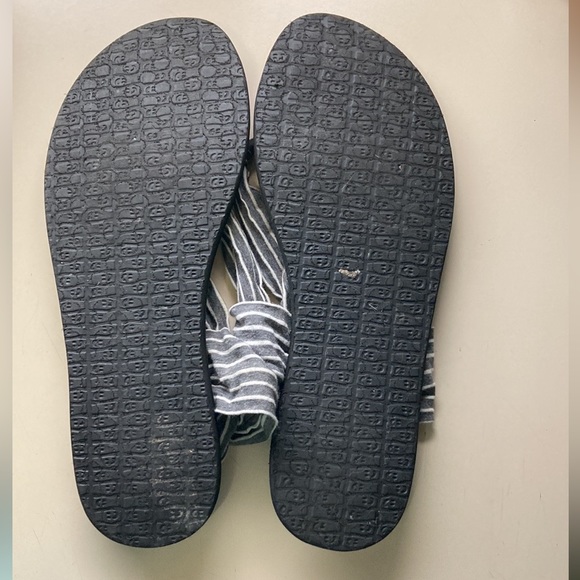 Relisting - Sanuk Yoga Sling size 11 - Picture 2 of 3